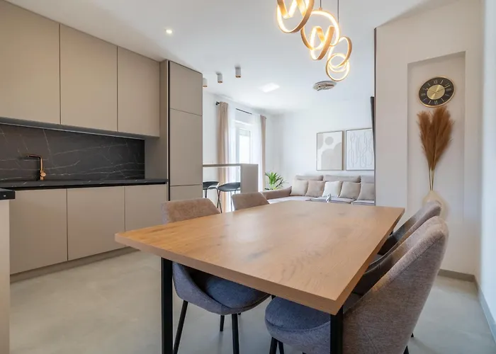 Marina Heights Apartament