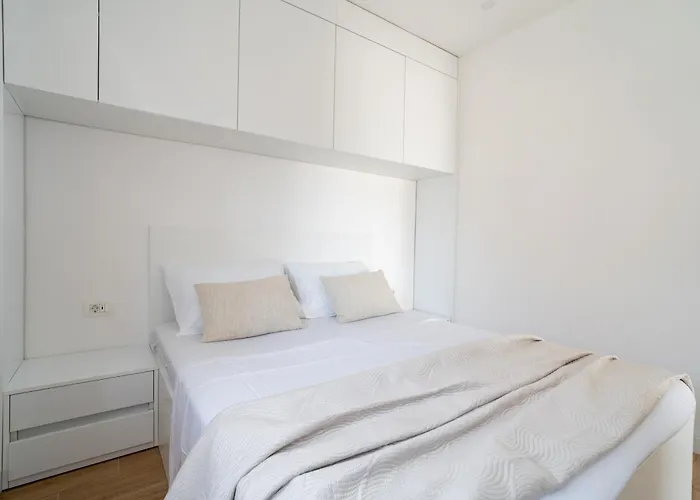 Marina Heights דירה זאדאר