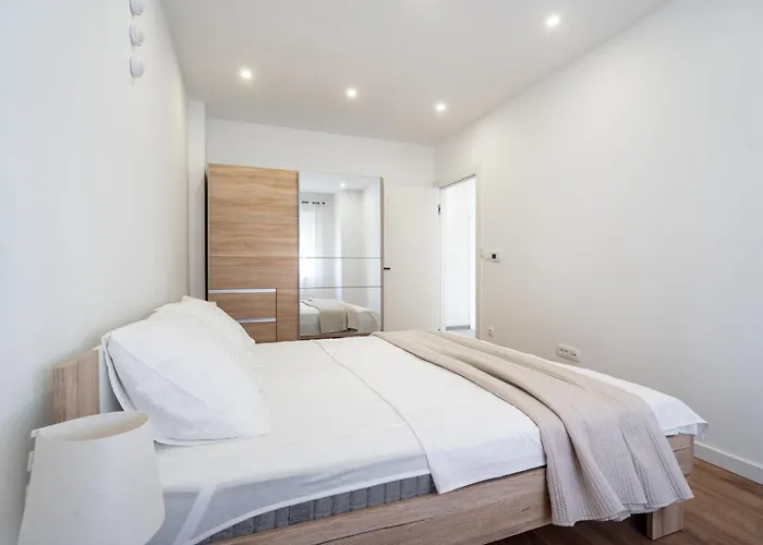 Marina Heights * זאדאר