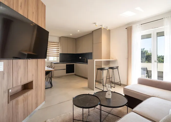 Marina Heights דירה