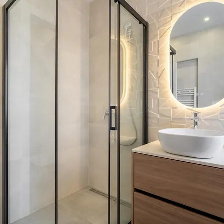 Marina Heights Apartman *