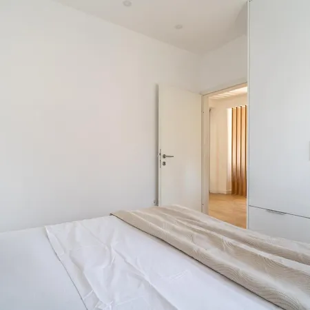 Marina Heights Апартаменты