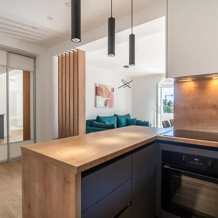Marina Heights Apartman Zára