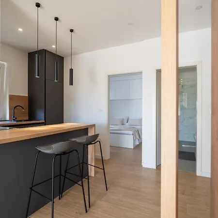 Marina Heights Apartman *