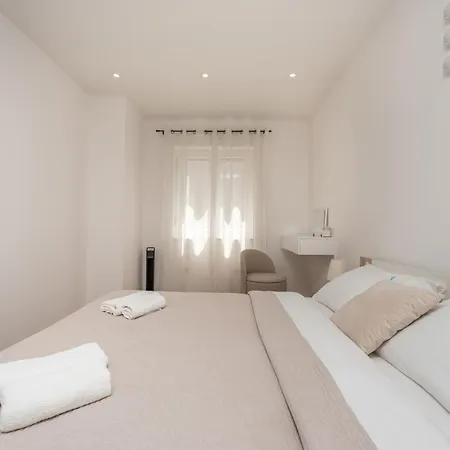 Marina Heights Appartamento